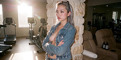 Platinum Asian Domme Takes All Holes