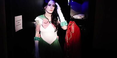 Watch funny Subil Arch and Anna De Ville's scene