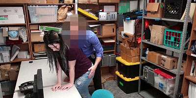 Amilia Onyx In Chubby Teen 18+ Thief Keeping A Guards Mouth Shut