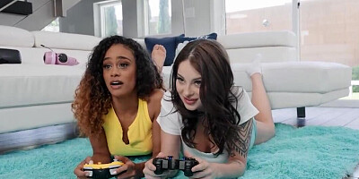Threesome movie showing two gamer girls and a lucky guy