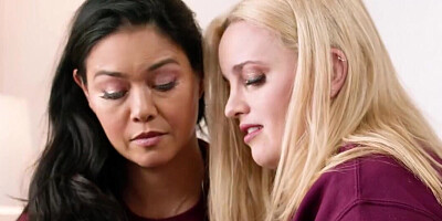 Two cheerleaders get their pussies relaxed by their teacher