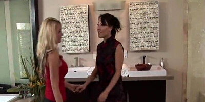 Asian mommy seduces her teen stepdaughter during massage
