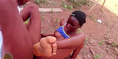 Bts Adigun Petite Villageoise Mince Et Canon Hd