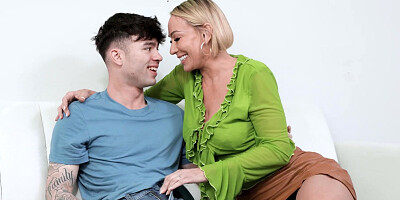 Insatiable milfs Mellanie Monroe and Taylor Vixen share a young man's cock