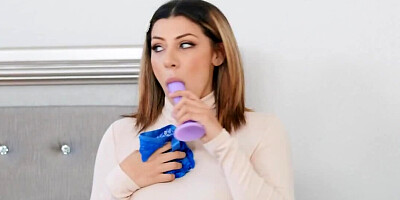 Curvy Latina MILF drags ex-girlfriend into one last encounter