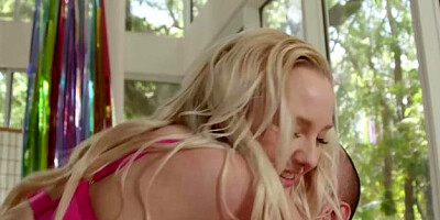 HotWifeXXX: Loud sex along with mature Paisley Porter