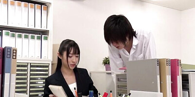 Tomomi's pussy licking smut