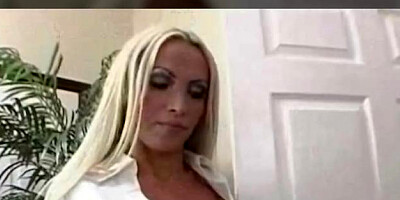 Day With a Pornstar: Brunette Nikki Benz reverse cowgirl