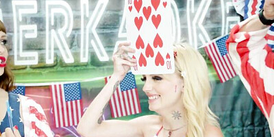 Pretty Ember Snow and Kate Bloom's teen 18 (18+) scene