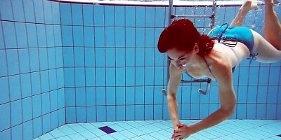 Insatiable Martina - babe porn - Underwater Show