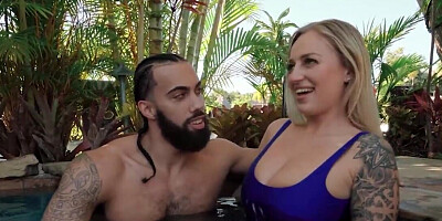 Beefy dude wants to get fucked by a blonde slut