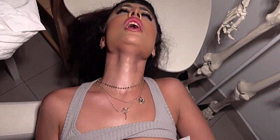 Indian girl from the UK getting off on a nice white dick