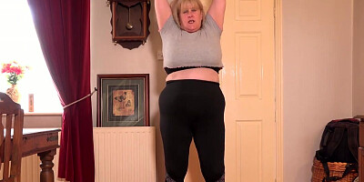 Sensational old lady shows off her curves in hot ways