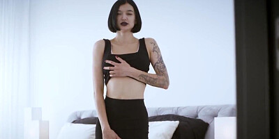 Black lips work great for white dicks in this XXX movie