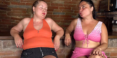 Christina Santes and Jennifer Wet play with their wet twats