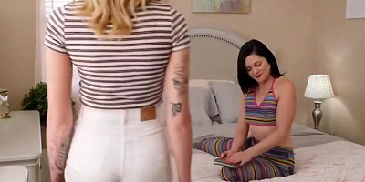 Eat My Pussy Then You Can Sit On My Face - Petra Blair And Charlotte Sins