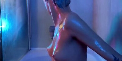 Shower invitation leads to steamy, wet fun