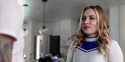 Cheerleader baddie getting her wet vagina punished