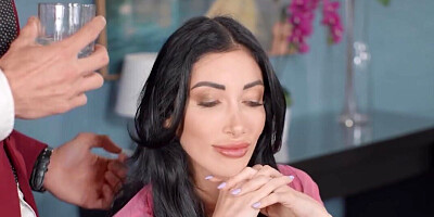 Clea Gaultier is going to enjoy double penetration today