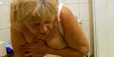 Old Grannies Masturbation And Toy Fun