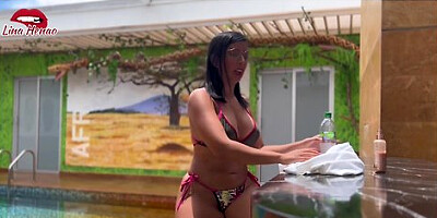 Lina Henao - I Squirt In A Public Pool, Next To A Girl Who Is Getting A Tan