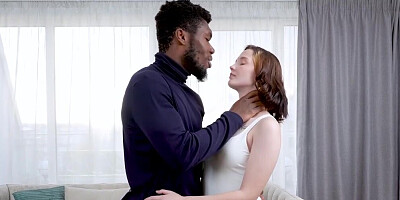 Brilliant babe opts for some heavy duty interracial