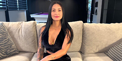 Sara Laureles eaten out and gives a deepthroated BJ