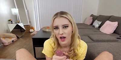 Melody Marks is sucking his dick and making it quick