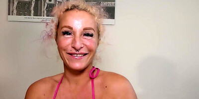 Long-legged amateur with real saggers ends up getting gang-banged