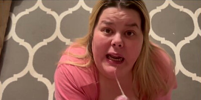 The ultimate giveaway blowjob, no strings attached