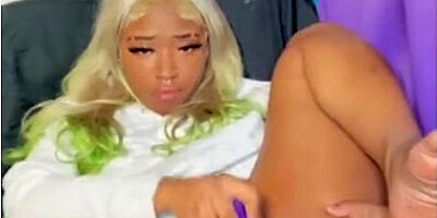 Young slut’s squirting climax bursts like a geyser