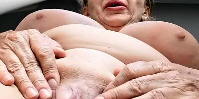 Mature vagina close up and muddy chat