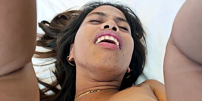 Ugly Pinay whore does her best to please a white cock