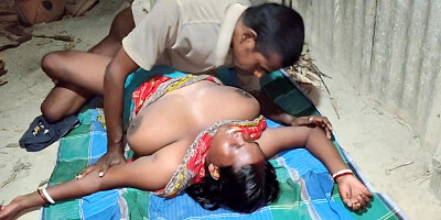 Housewife ki chudai ki night mein