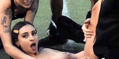 ZZ Series: Booty american brunette Ailee Anne craving gagging