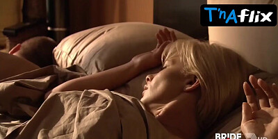 Jaime Pressly Hooters Vignette in Smoke Screen