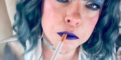Clad In Silver & Mittens & Rings Tina Snua Smoke A Supeking Ciggie