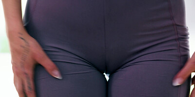 Cameltoe on mature stepmother pointed out