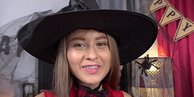 Angelic babe in a witch hat gets fucked deeper