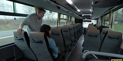 Sex On The Bus - Vip4k