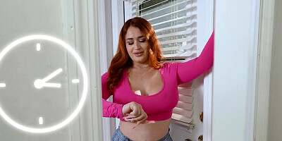 Redheaded cock sucker with big knockers is a total babe