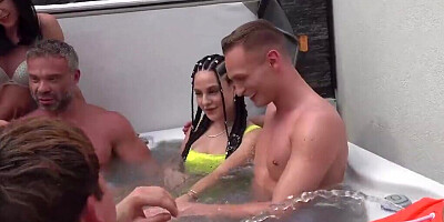 Group stepfamily fuck scene with steamy bitches who cum