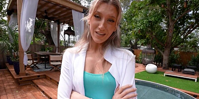 Blonde with a great body is going to enjoy a rando's dick