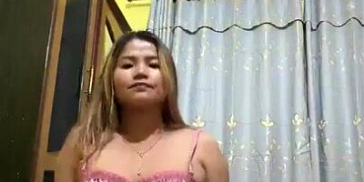 Kathmandu Damsel Peels off Nude And Records Her Nepali Romp
