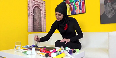 Sexy Babe In Hijab Swapped A Brush For A Dick With Steve Q