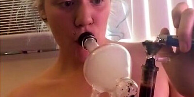 MILF gets high then fingers herself to a wet, squirming finish