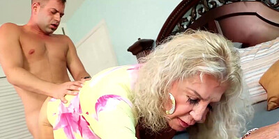 Nasty GILF Anneke Van Buren sucking and riding a BWC