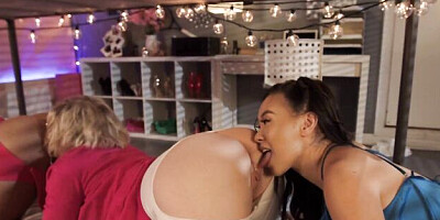 Kimmy Kimm and Summer Col's asian trailer by Girls Way