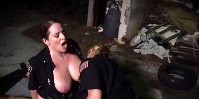 Cop sluts fuck a car jacking suspect in the parking lot