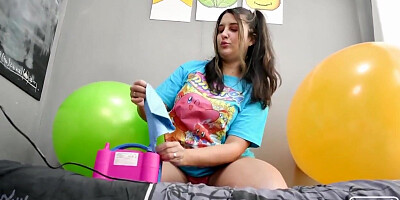 Rail and Pulverize Popping 7 Thick Balloons with My Bare Figure - Bunny Looner